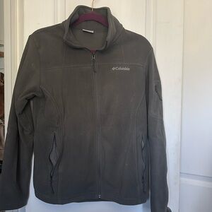 Columbia fill-zip up 
Worn once